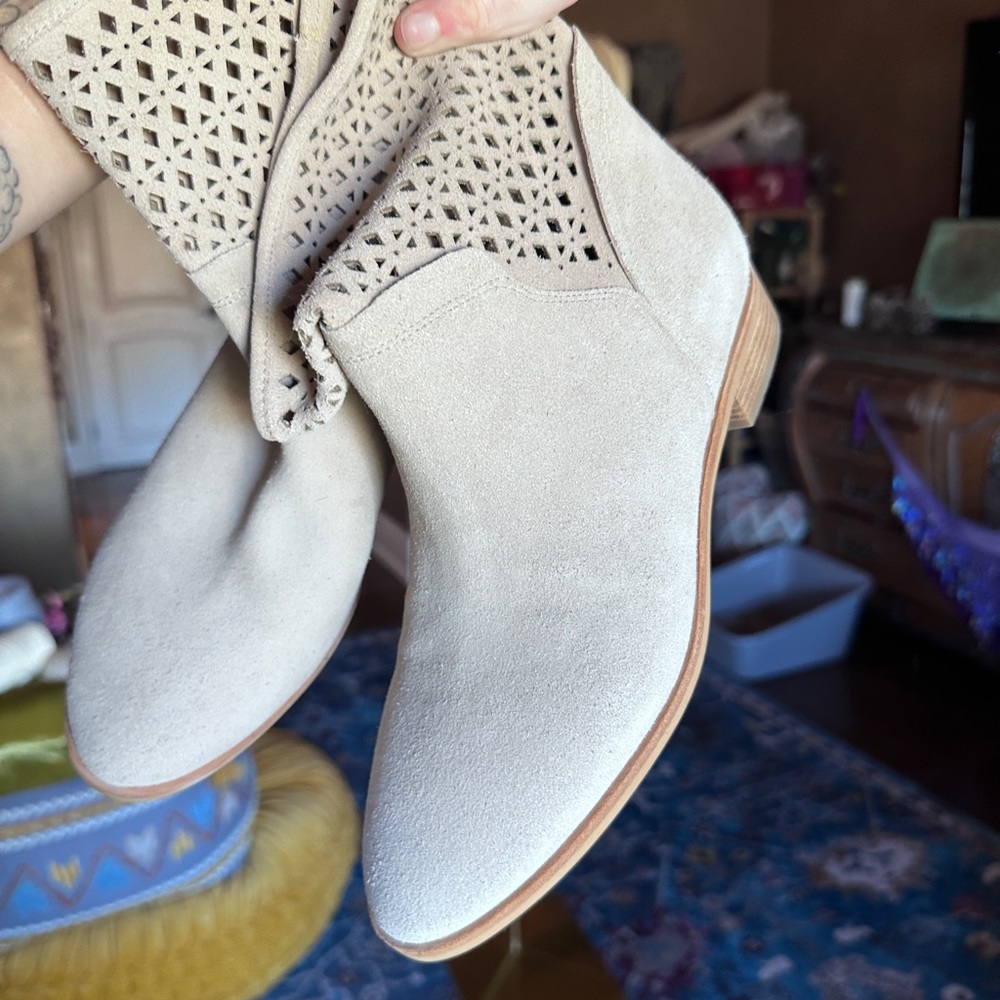 Cute Booties - Picture 10 of 10